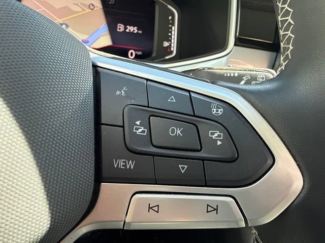 Used 2025 Volkswagen Taos SEL AWD/4WD image 21