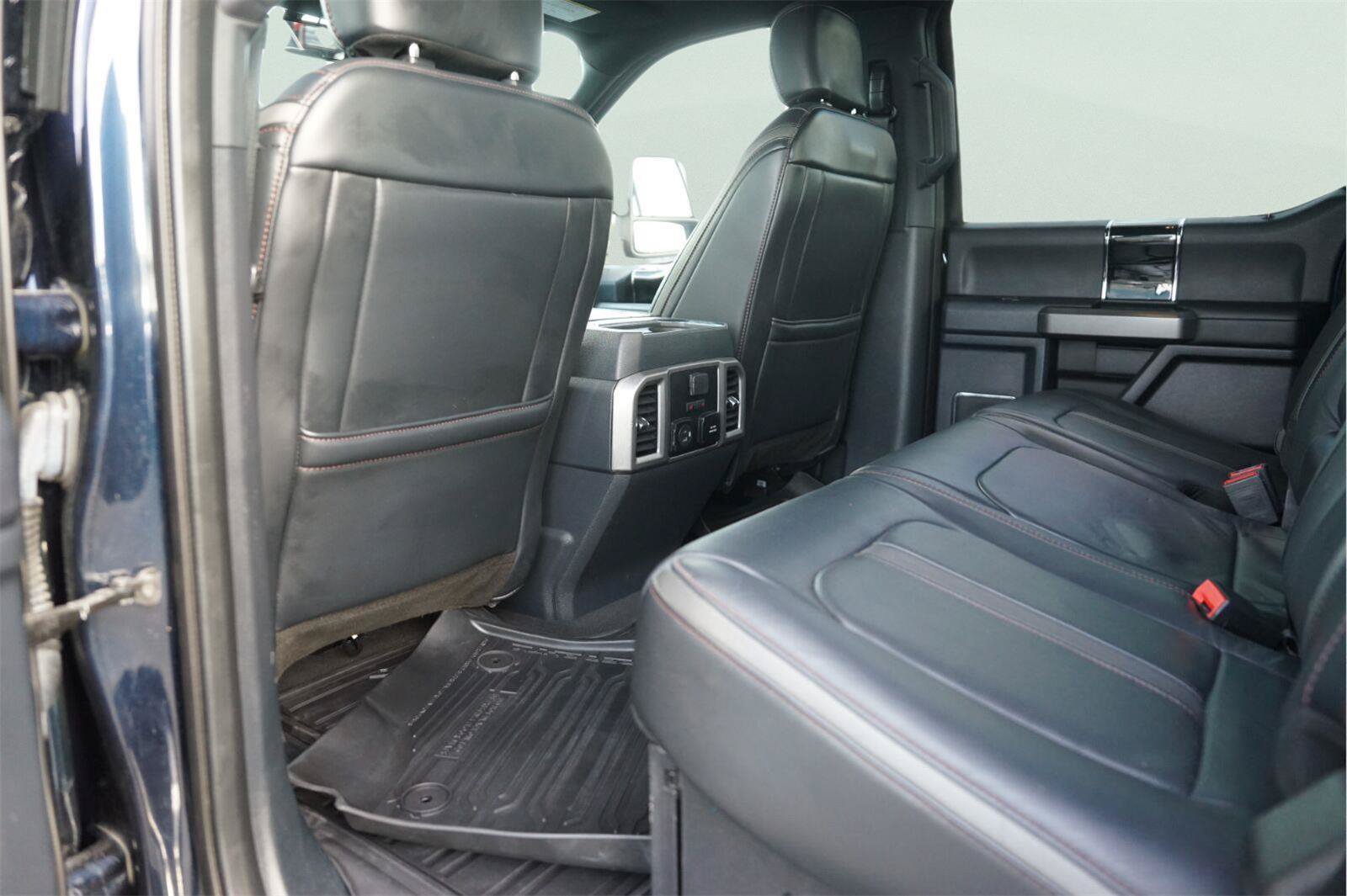 Certified 2022 Ford F250 Platinum w/ FX4 Off-Road Package AWD/4WD image 12