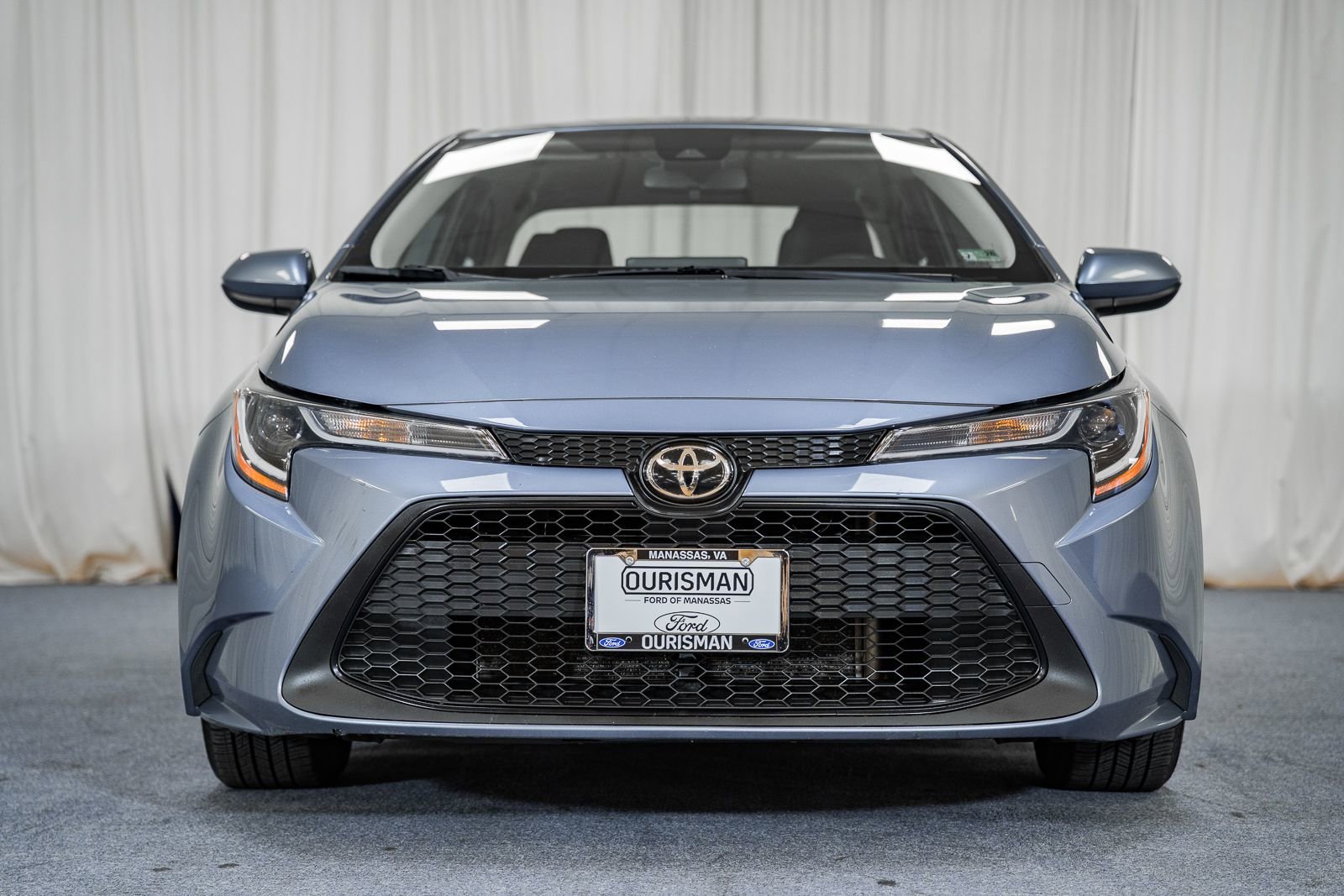 Used 2022 Toyota Corolla LE image 2
