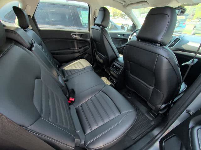 Certified 2024 Ford Edge SEL w/ Convenience Package AWD/4WD image 11