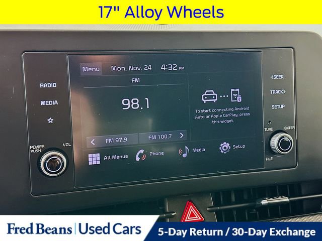 Used 2023 Kia Sportage LX image 17