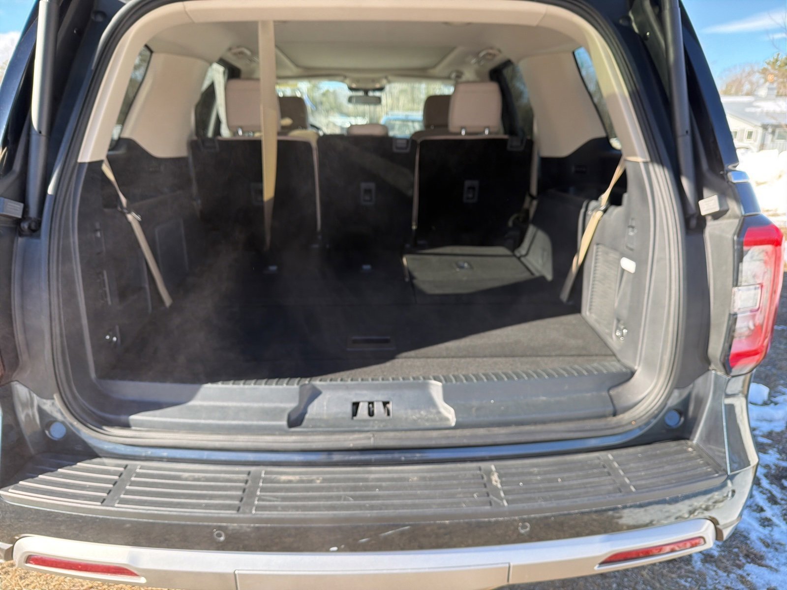 Certified 2024 Ford Expedition Limited image 9