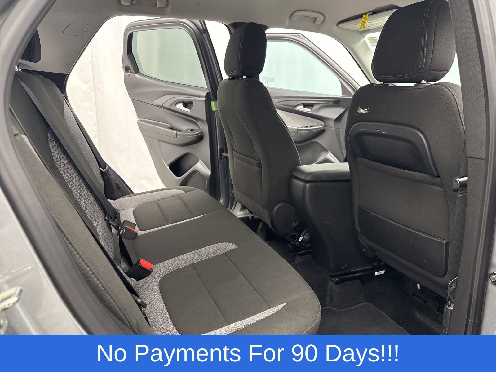 Used 2025 Chevrolet TrailBlazer LT AWD/4WD image 32