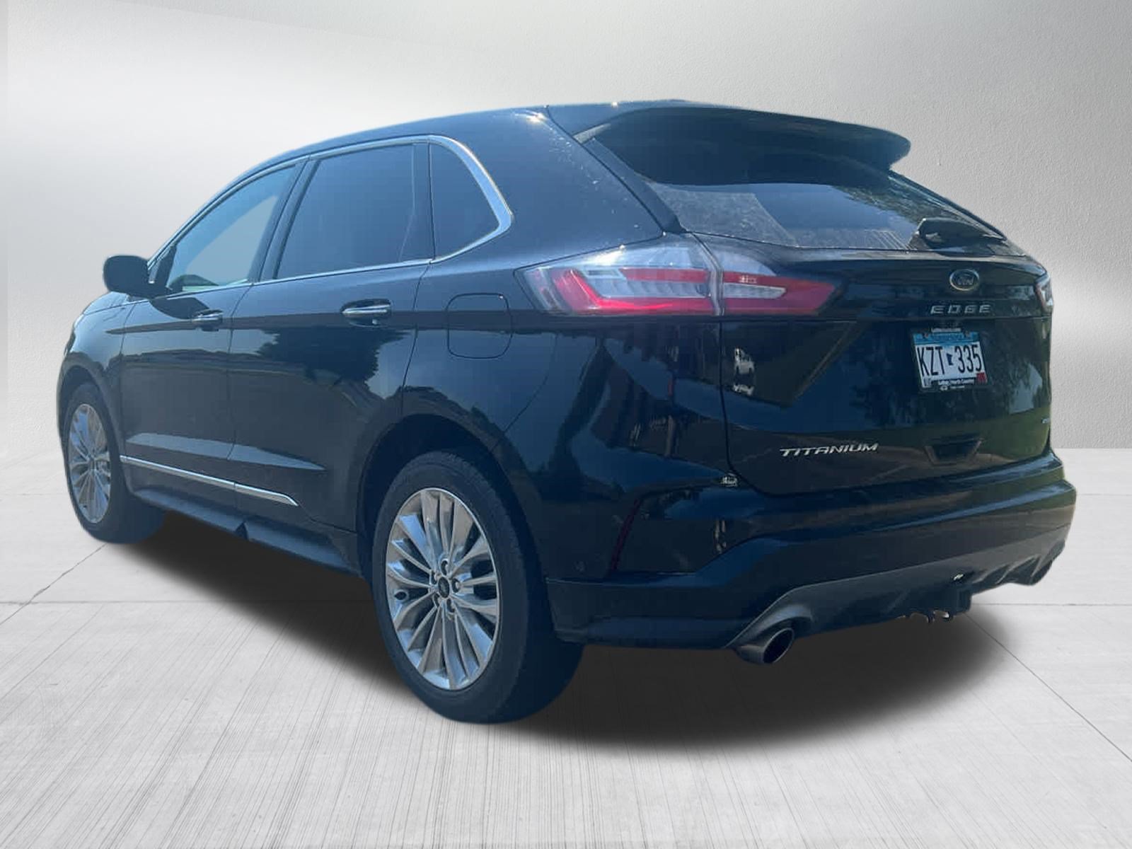 Certified 2024 Ford Edge Titanium w/ Titanium Elite Package AWD/4WD image 3