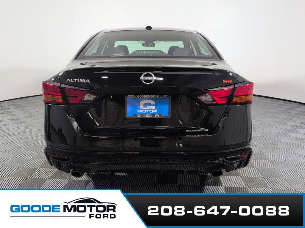 Used 2025 Nissan Altima 2.5 SR FWD image 6