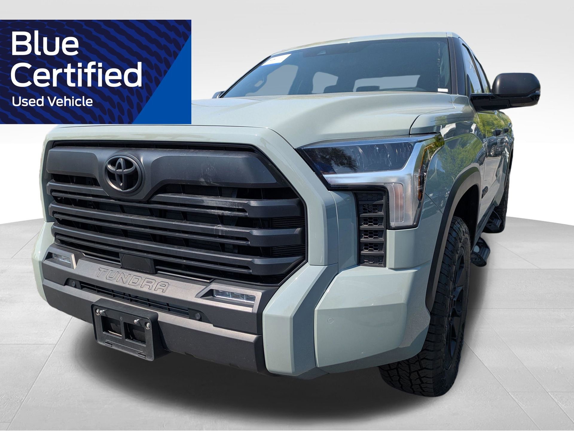 Used 2025 Toyota Tundra SR5 w/ SR5 Convenience Package AWD/4WD image 10