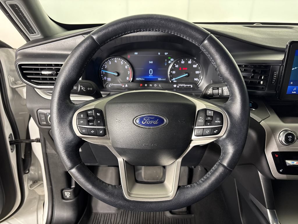 Certified 2022 Ford Explorer XLT w/ Equipment Group 202A RWD image 18