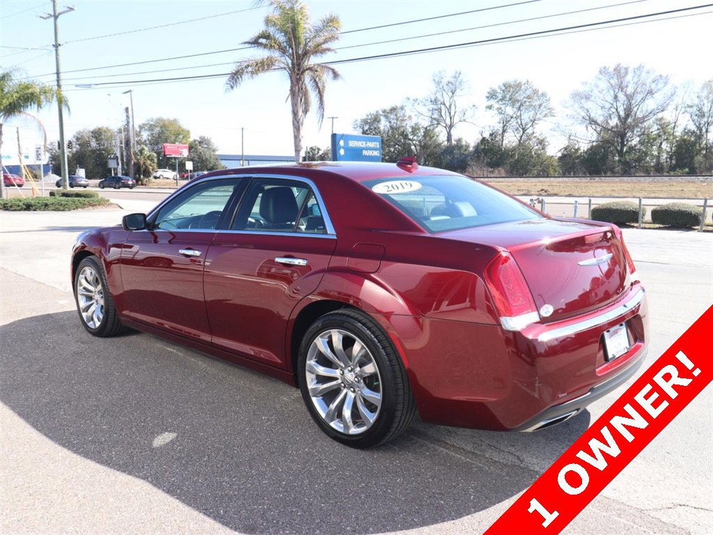 Used 2019 Chrysler 300 Limited image 3