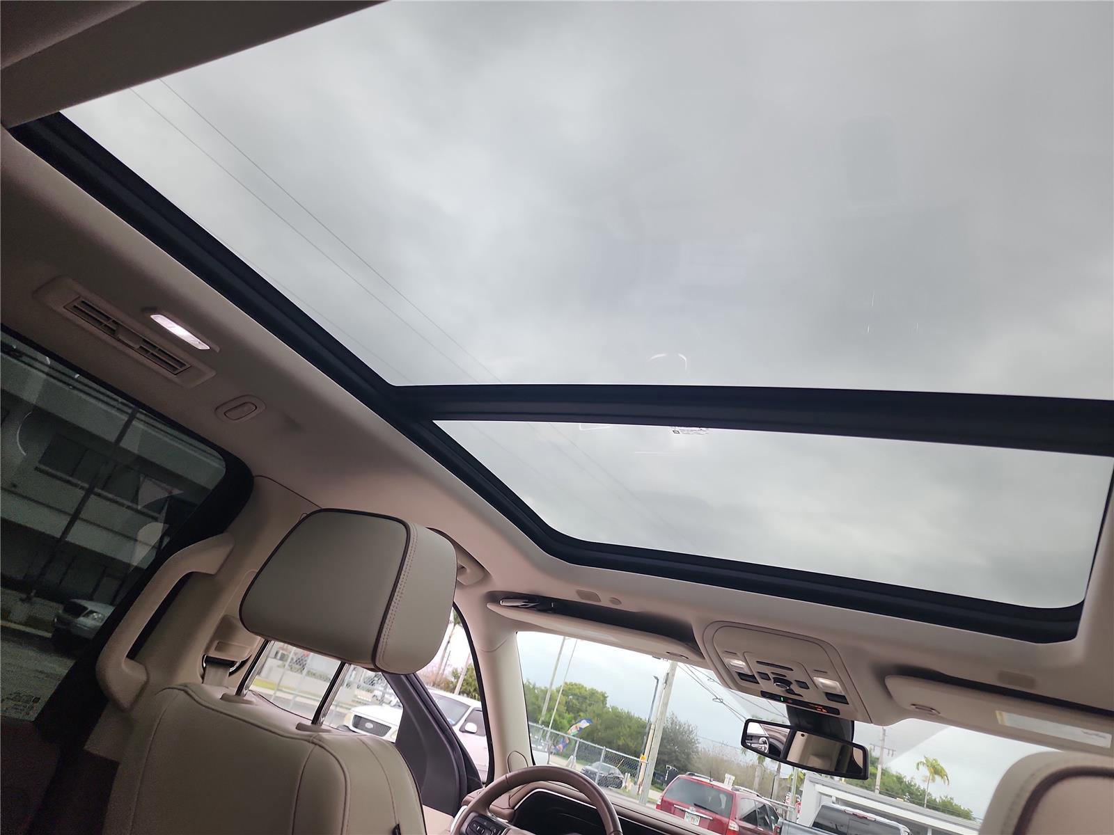 Used 2022 GMC Yukon XL Denali image 26