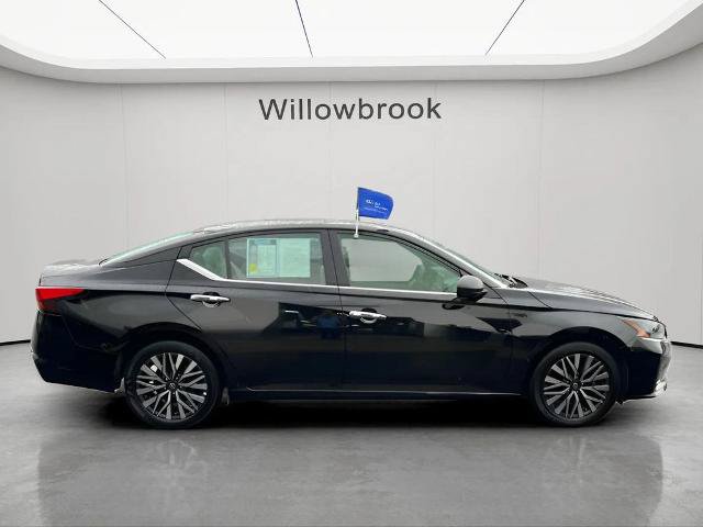 Used 2025 Nissan Altima 2.5 SV FWD image 6