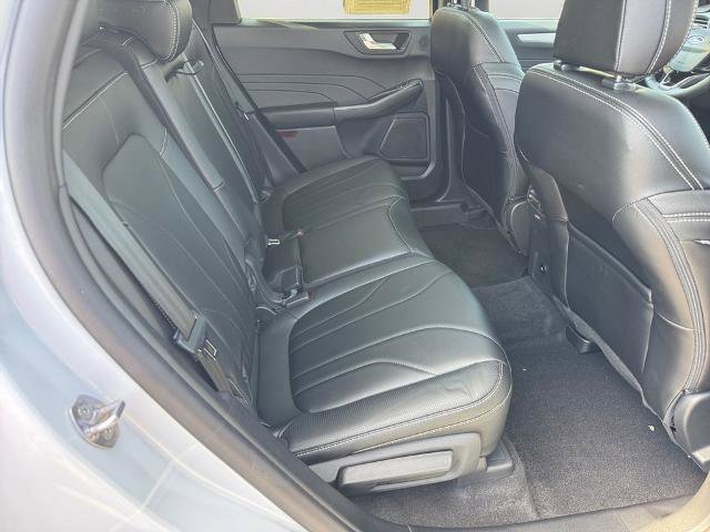 Certified 2025 Ford Escape SE w/ PHEV Premium Package image 8