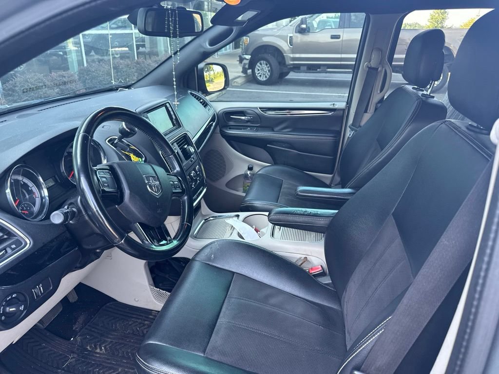 Used 2019 Dodge Grand Caravan SXT FWD image 5