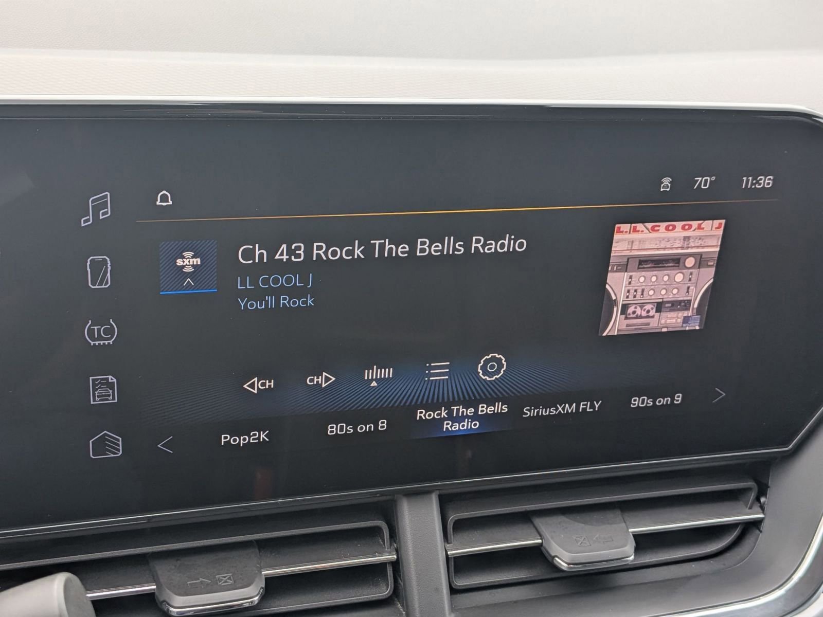 Used 2024 Chevrolet Trax LT w/ Driver Confidence Package FWD image 22