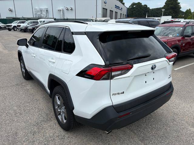 Used 2022 Toyota RAV4 XLE w/ Convenience Package AWD/4WD image 7
