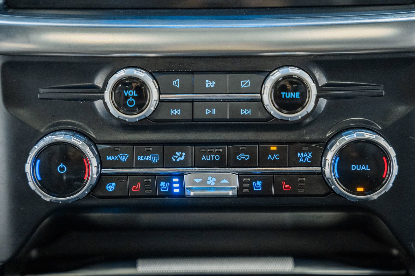 Certified 2023 Ford F150 Lariat w/ Equipment Group 502A High image 33