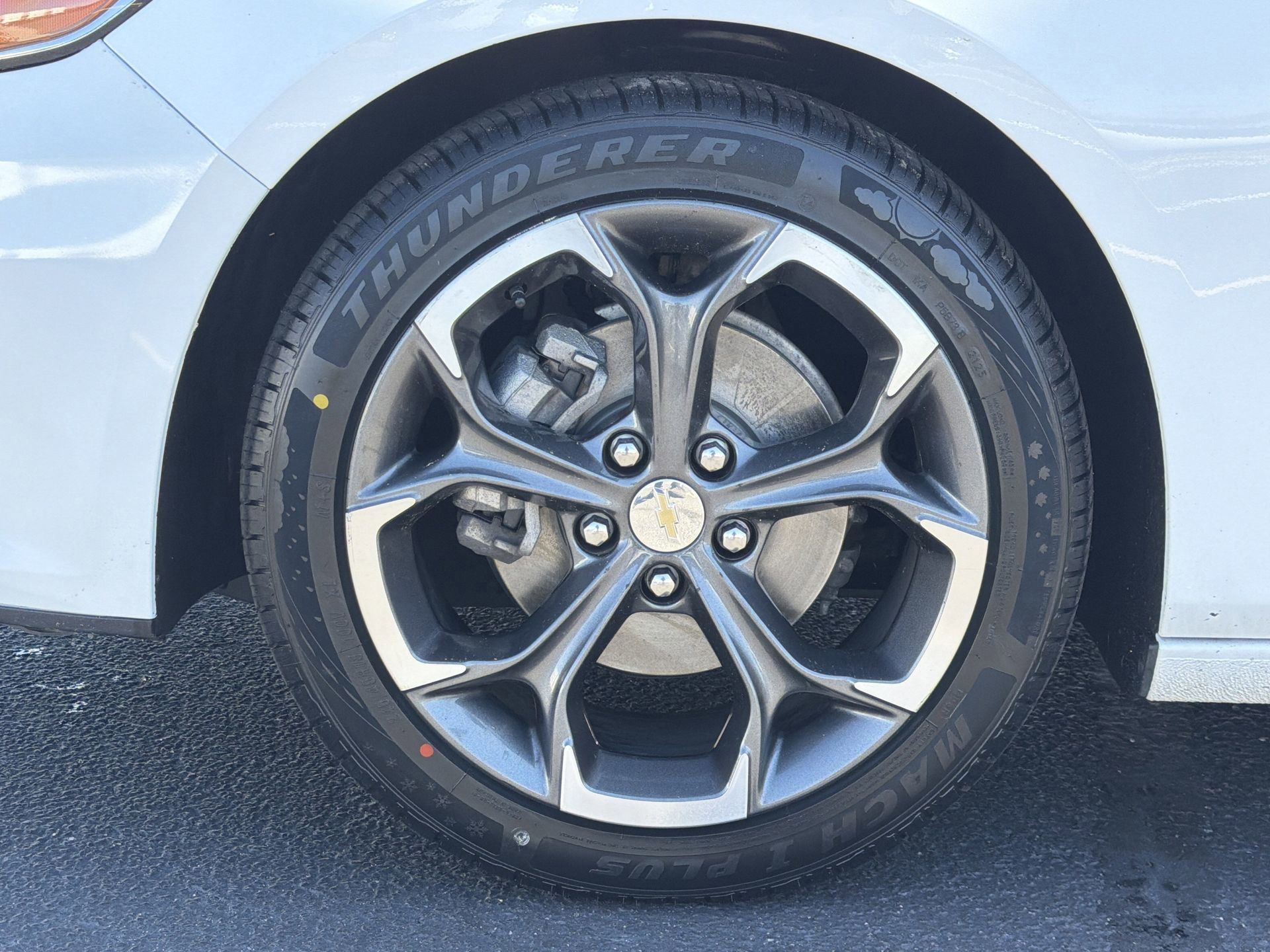 Used 2023 Chevrolet Malibu LT image 34