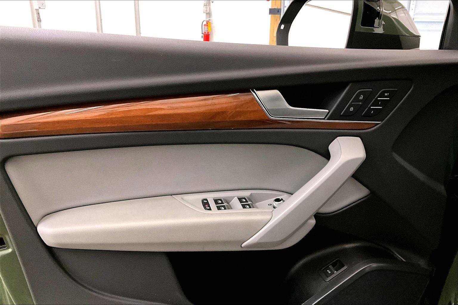 Used 2022 Audi Q5 2.0T Premium image 22