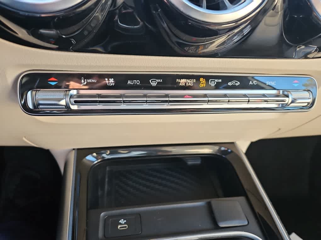 Used 2025 Mercedes-Benz GLA 250 image 17