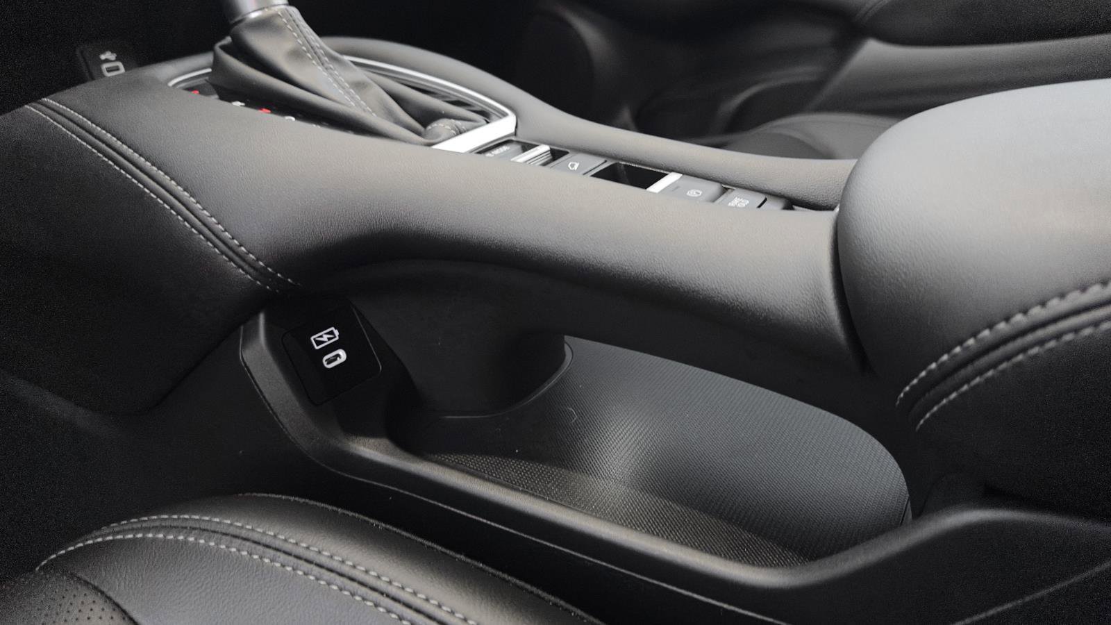 Used 2024 Honda HR-V EX-L image 16