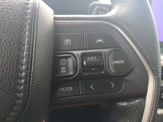 Used 2026 Toyota 4Runner SR5 AWD/4WD image 6