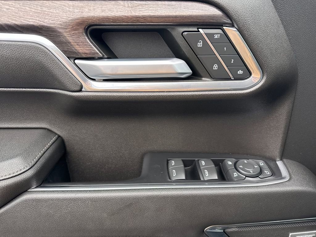 Used 2022 Chevrolet Silverado 1500 LTZ w/ Technology Package image 10