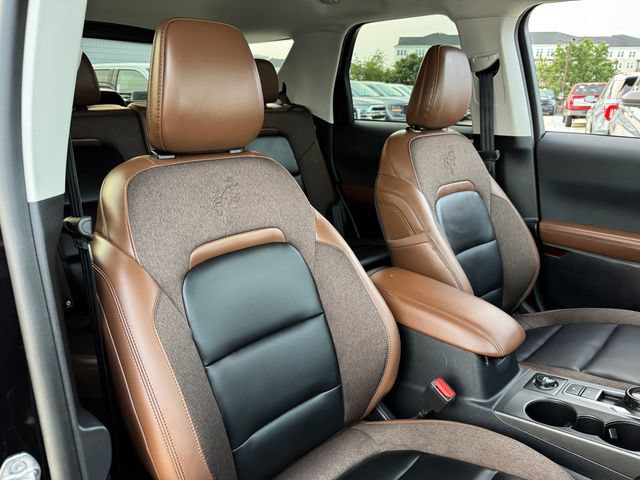 Certified 2025 Ford Bronco Sport Outer Banks w/ Outer Banks Tech Package+ AWD/4WD image 19