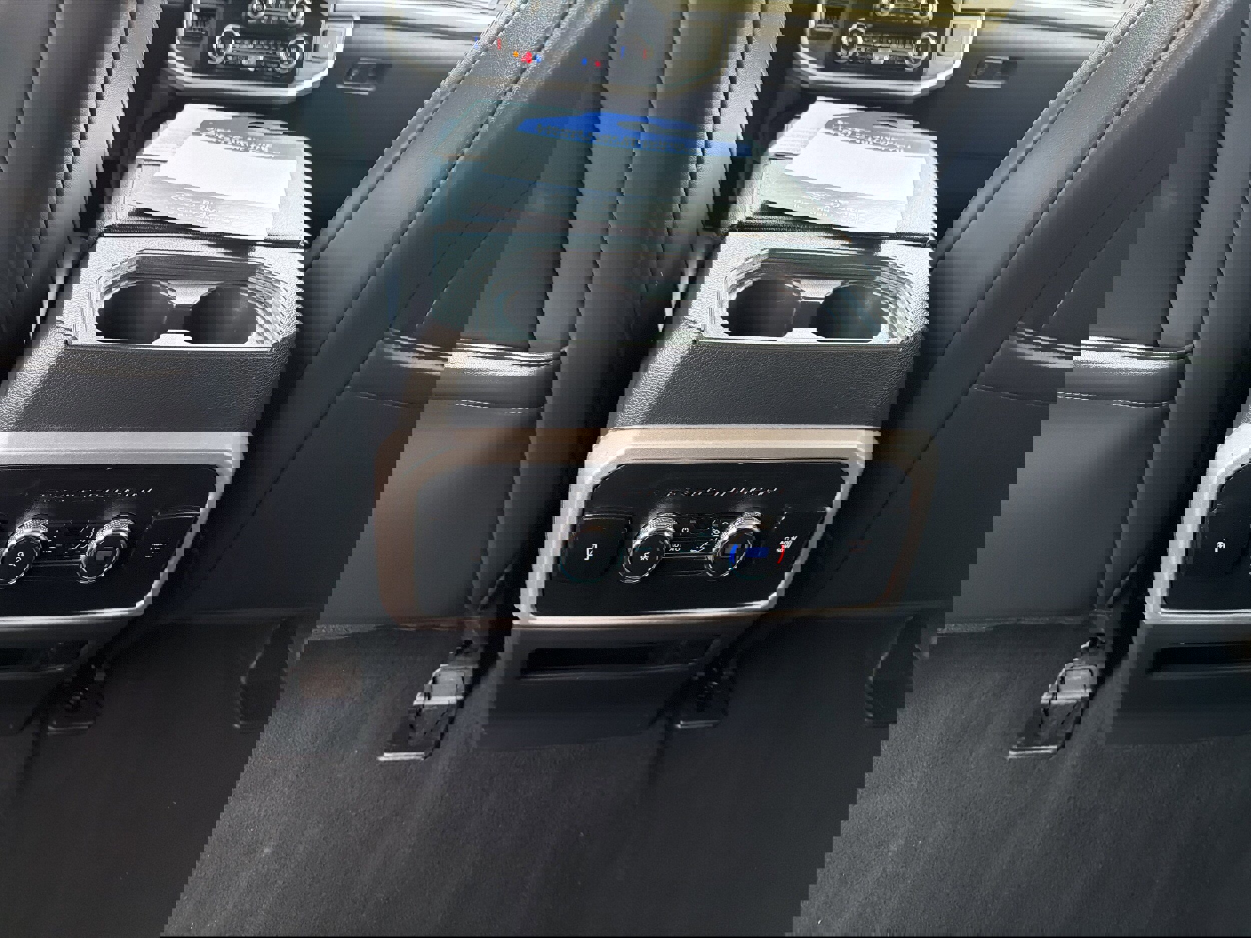 Certified 2023 Ford Expedition Max XLT image 9