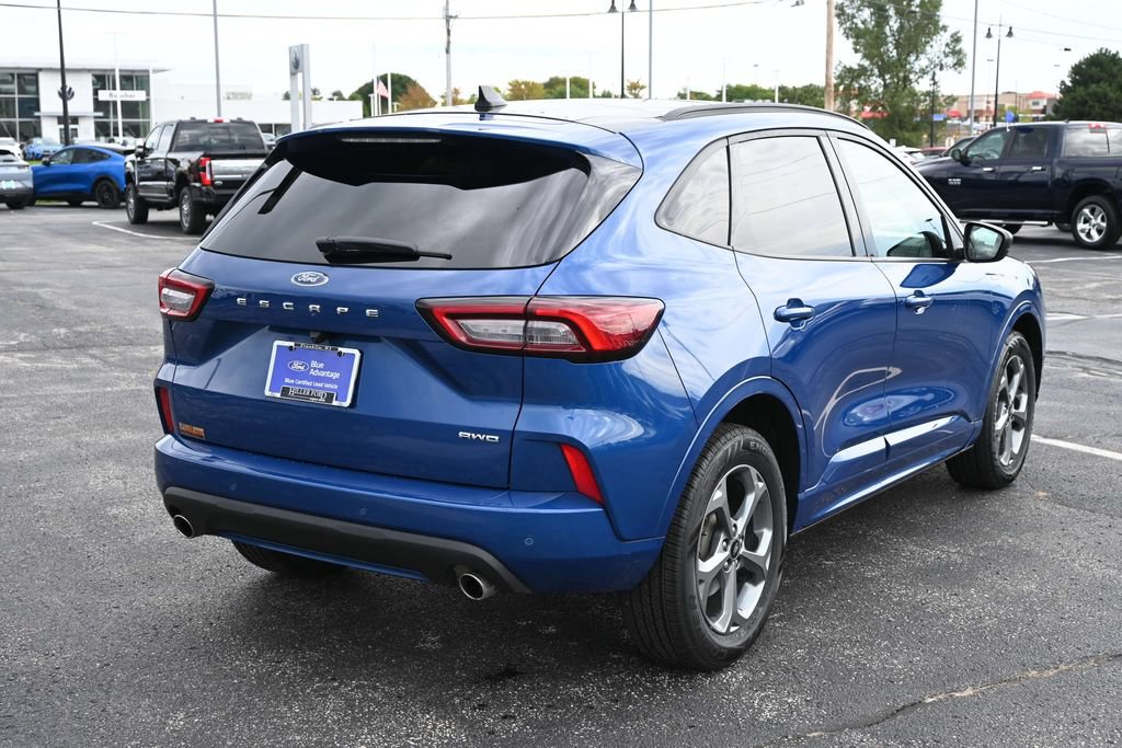 Certified 2023 Ford Escape ST-Line w/ Tech Pack #1 AWD/4WD image 9