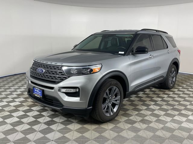 Certified 2022 Ford Explorer XLT w/ Equipment Group 202A