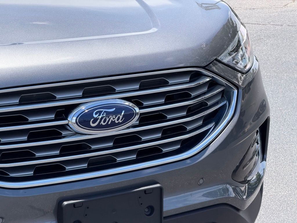 Certified 2024 Ford Edge Titanium AWD/4WD image 17