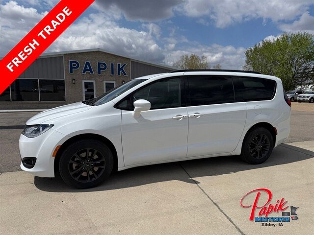Used 2020 Chrysler Pacifica Touring-L