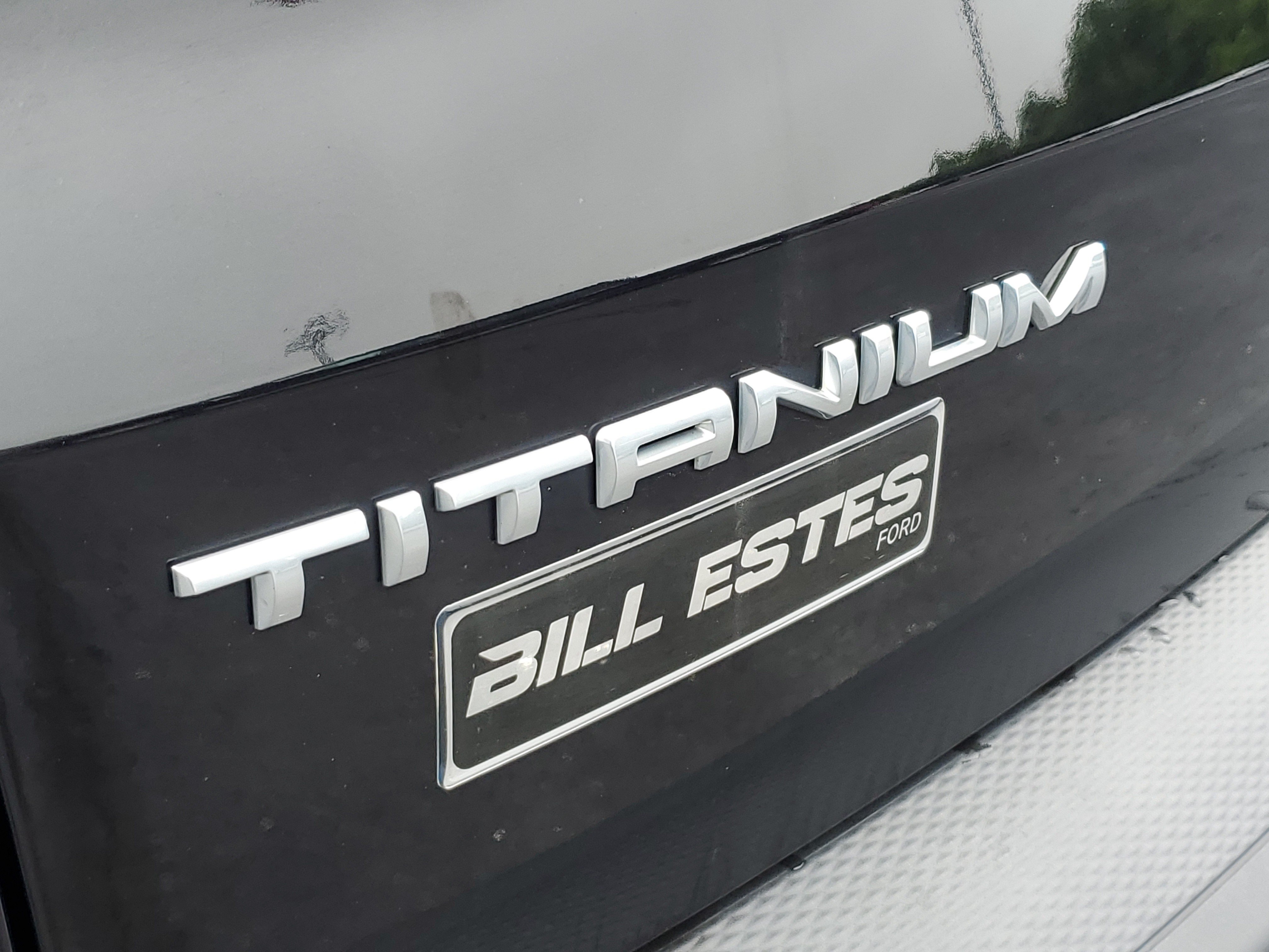 Certified 2020 Ford Escape Titanium AWD/4WD image 9