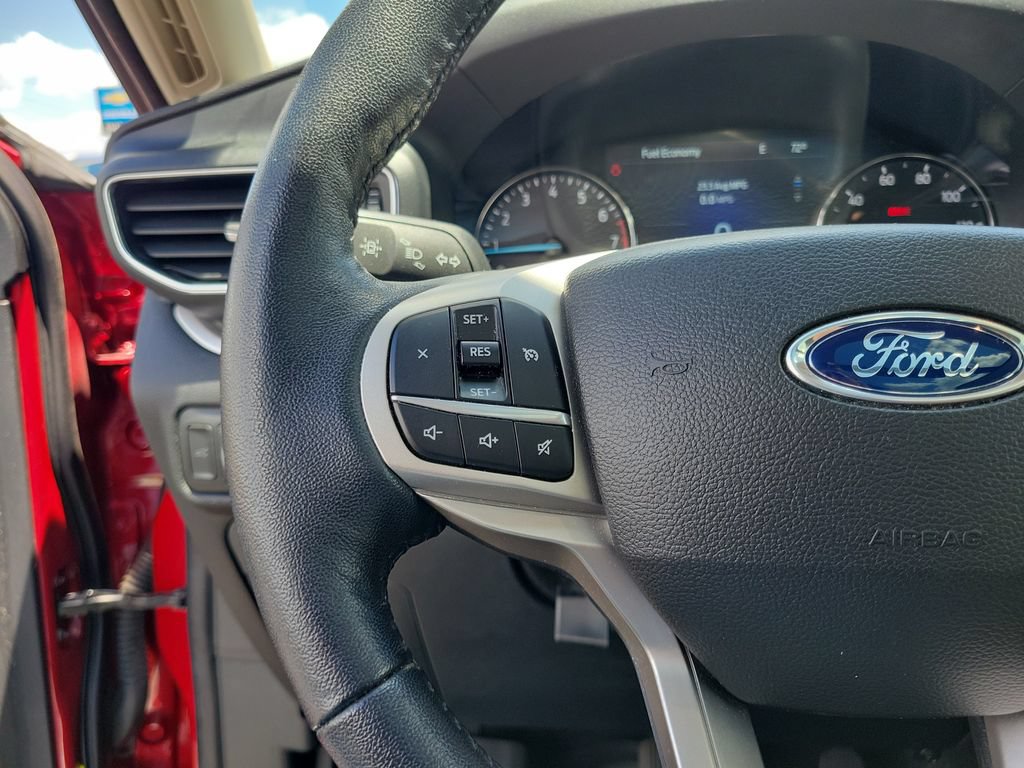 Certified 2022 Ford Explorer XLT w/ Equipment Group 202A AWD/4WD image 24