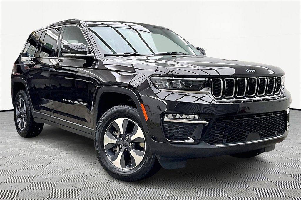 Used 2022 Jeep Grand Cherokee Limited 4xe w/ Luxury Tech Group II image 5