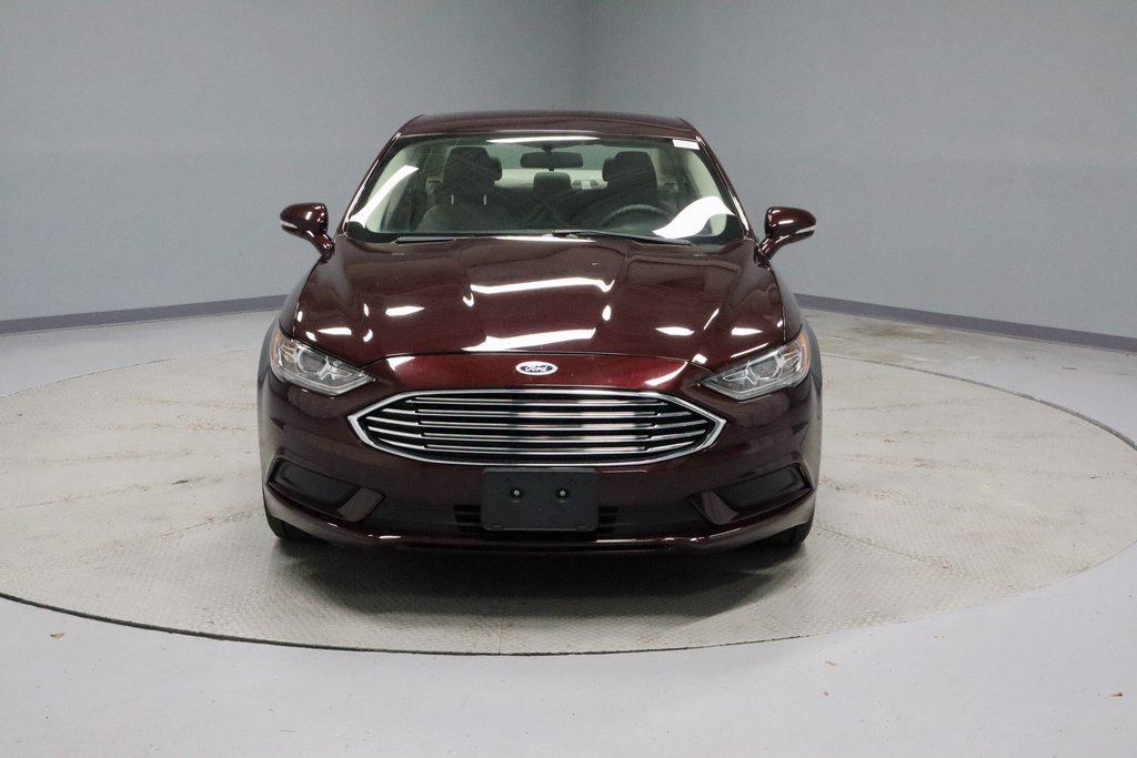 Certified 2017 Ford Fusion SE w/ Fusion SE Technology Package image 5