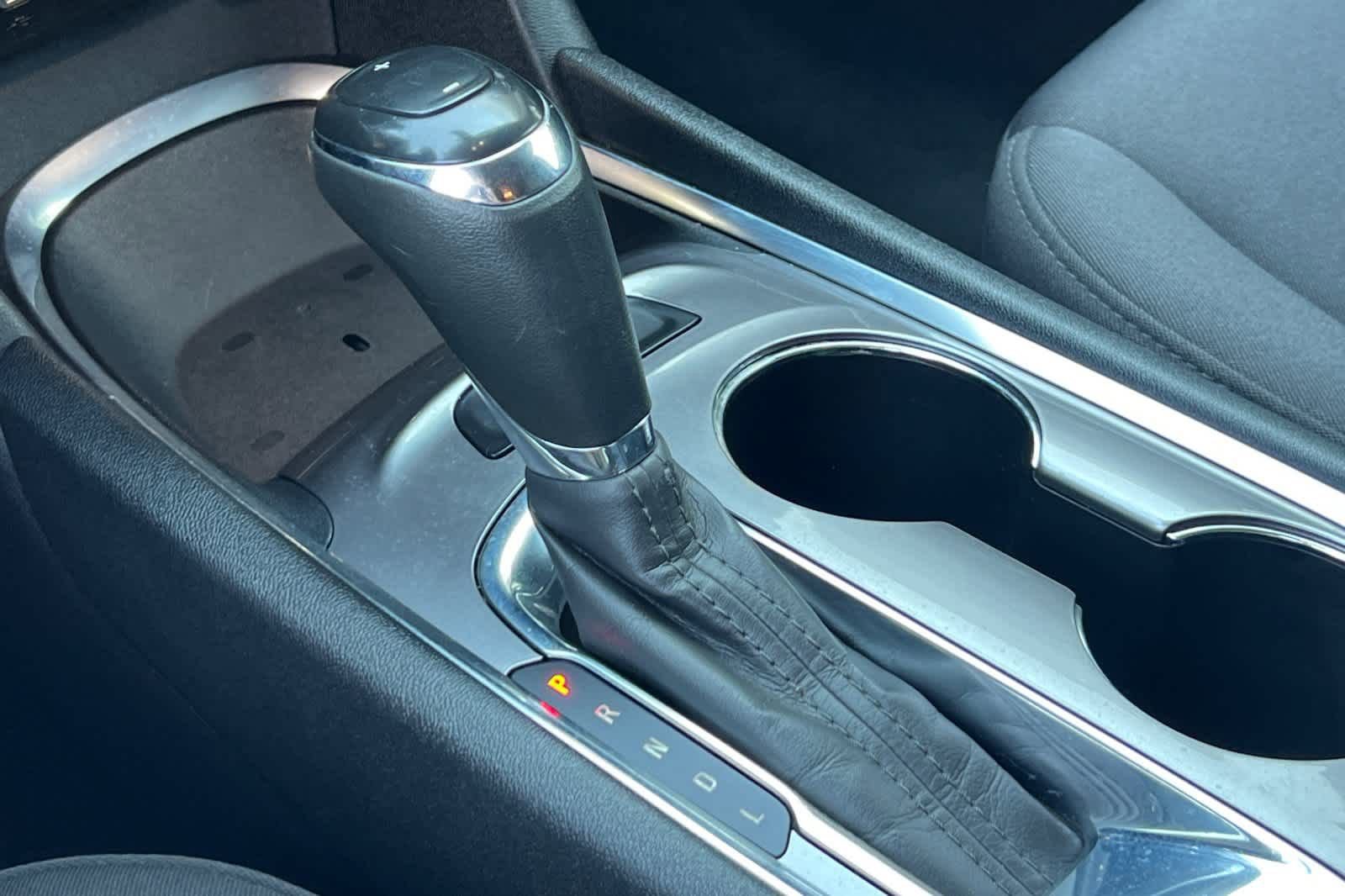 Used 2020 Chevrolet Malibu LT FWD image 20