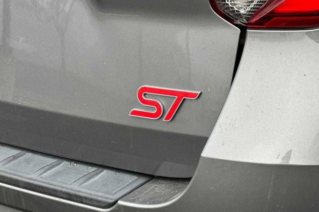 Certified 2022 Ford Explorer ST w/ Equipment Group 401A image 9