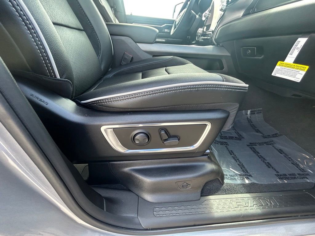 Used 2025 RAM 1500 Laramie AWD/4WD image 72