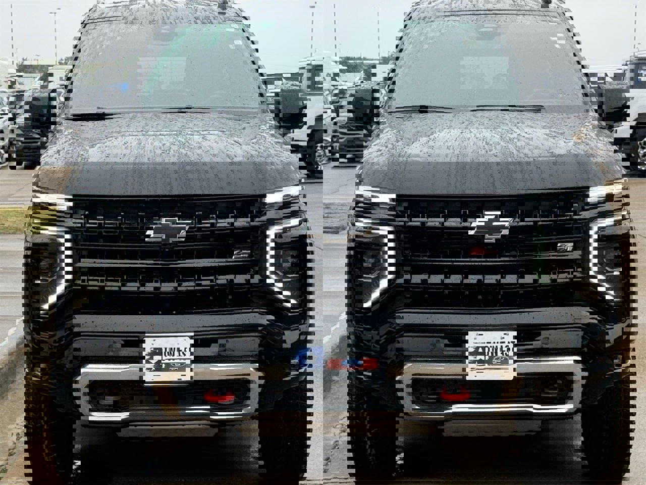 Used 2025 Chevrolet Suburban Z71 w/ Comfort Package image 8