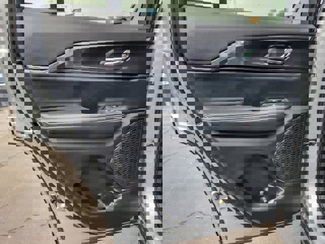 Used 2023 Jeep Grand Cherokee Altitude image 23