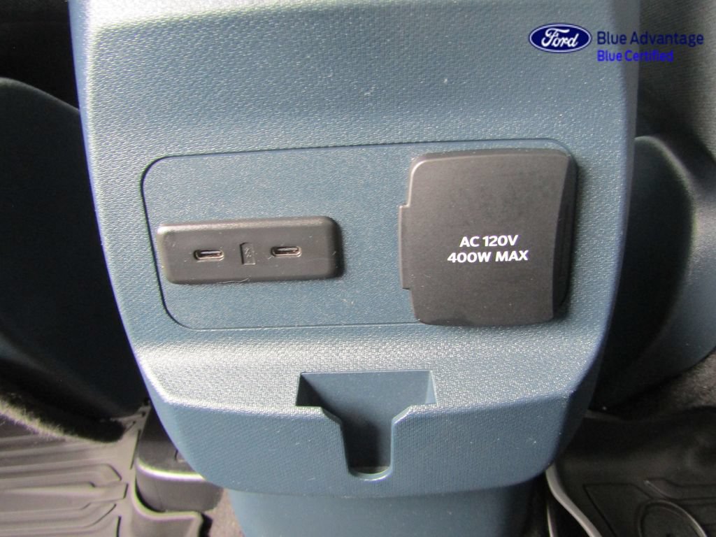 Certified 2025 Ford Maverick XLT w/ XLT Luxury Package AWD/4WD image 36