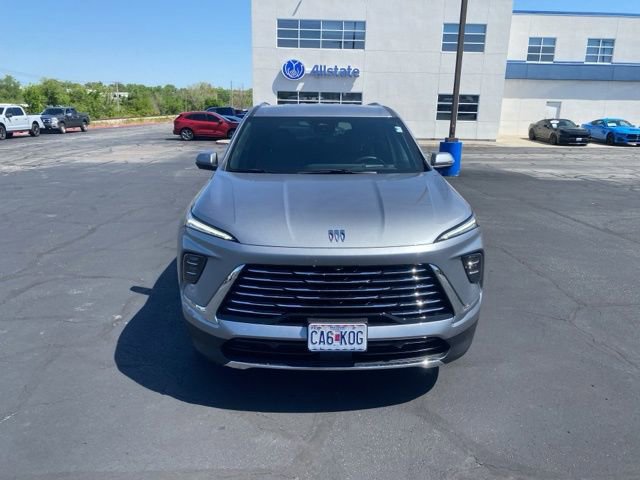 Used 2025 Buick Enclave Preferred w/ Power Package AWD/4WD image 9