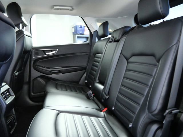 Certified 2024 Ford Edge SEL w/ Convenience Package AWD/4WD image 15