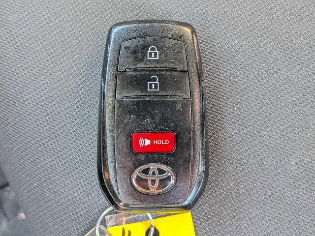 Used 2024 Toyota Tacoma TRD Off-Road image 33