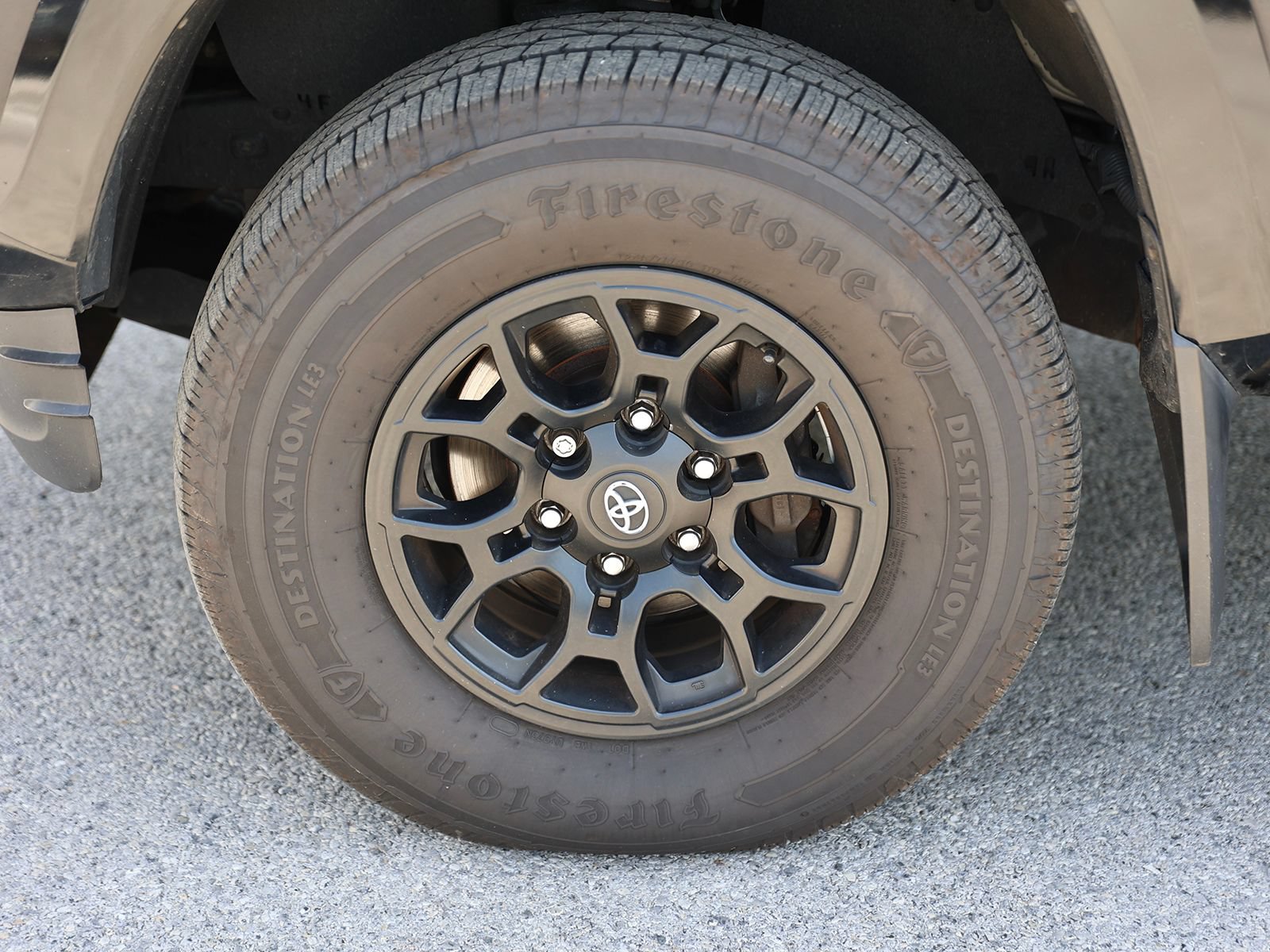 Used 2021 Toyota Tacoma SR5 AWD/4WD image 14