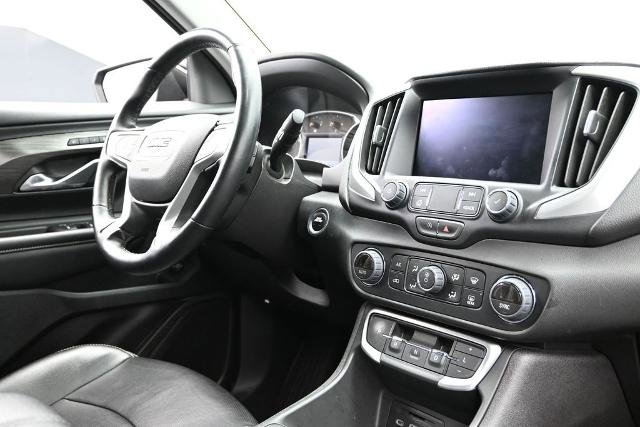 Used 2024 GMC Terrain SLT AWD/4WD image 16