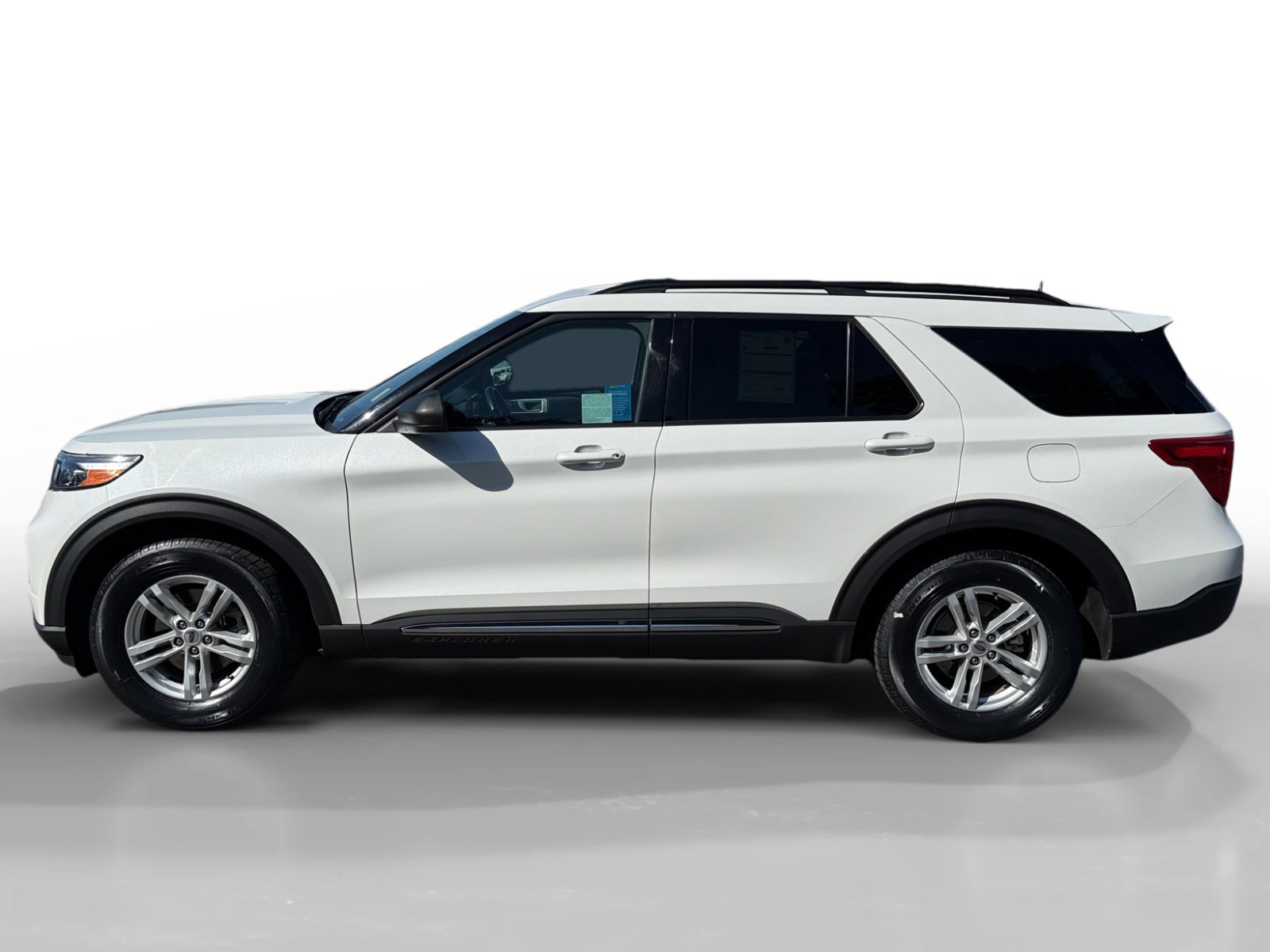 Certified 2023 Ford Explorer XLT image 6