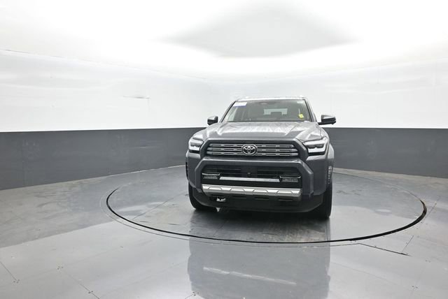 Used 2025 Toyota 4Runner Limited AWD/4WD image 3