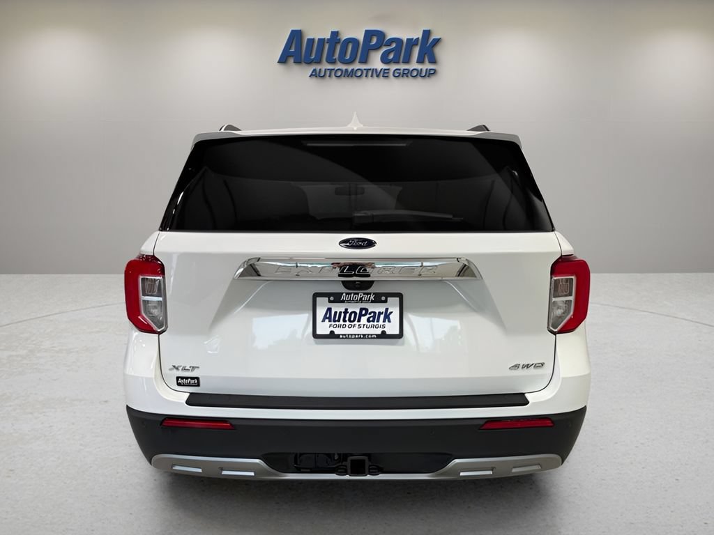 Certified 2024 Ford Explorer XLT w/ Equipment Group 202A AWD/4WD image 6