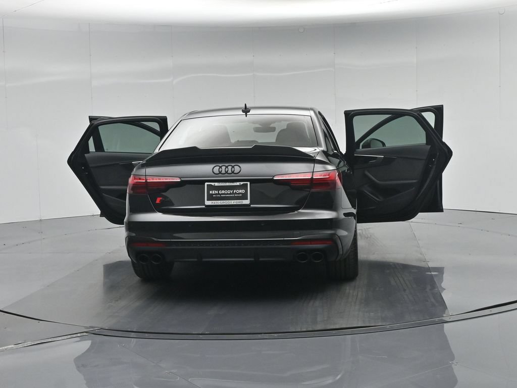 Used 2023 Audi S4 Premium Plus w/ Premium Plus Package AWD/4WD image 36